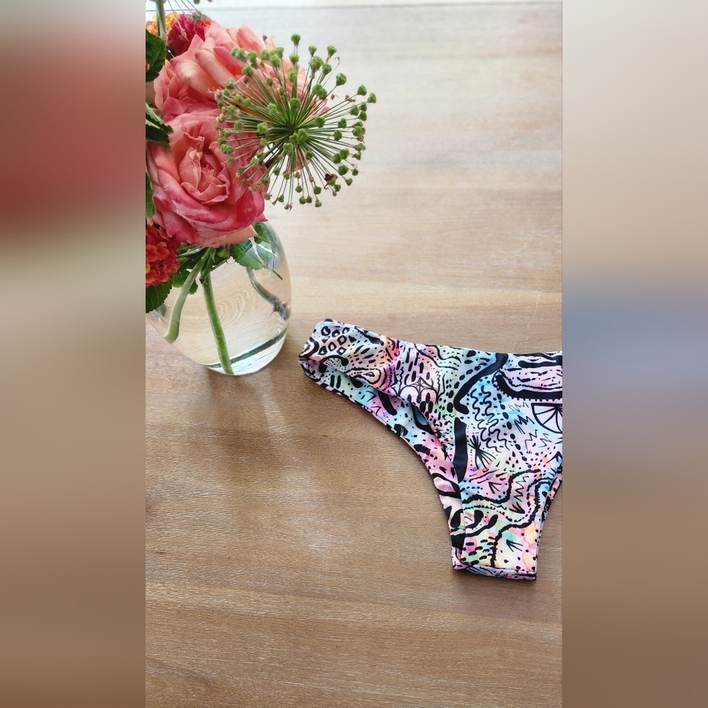 Kulani Kini EUC Miami Disco Cheeky Bikini Bottom in M